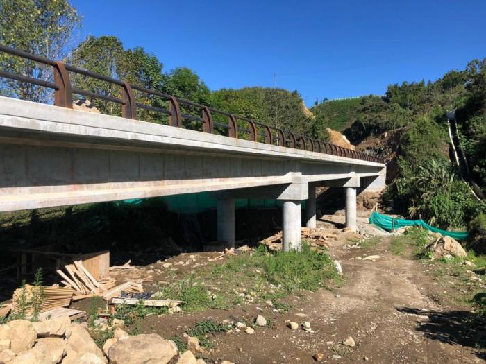Construcción de Vía y Puentes pch Penderisco I -  Urrao, Antioquia.